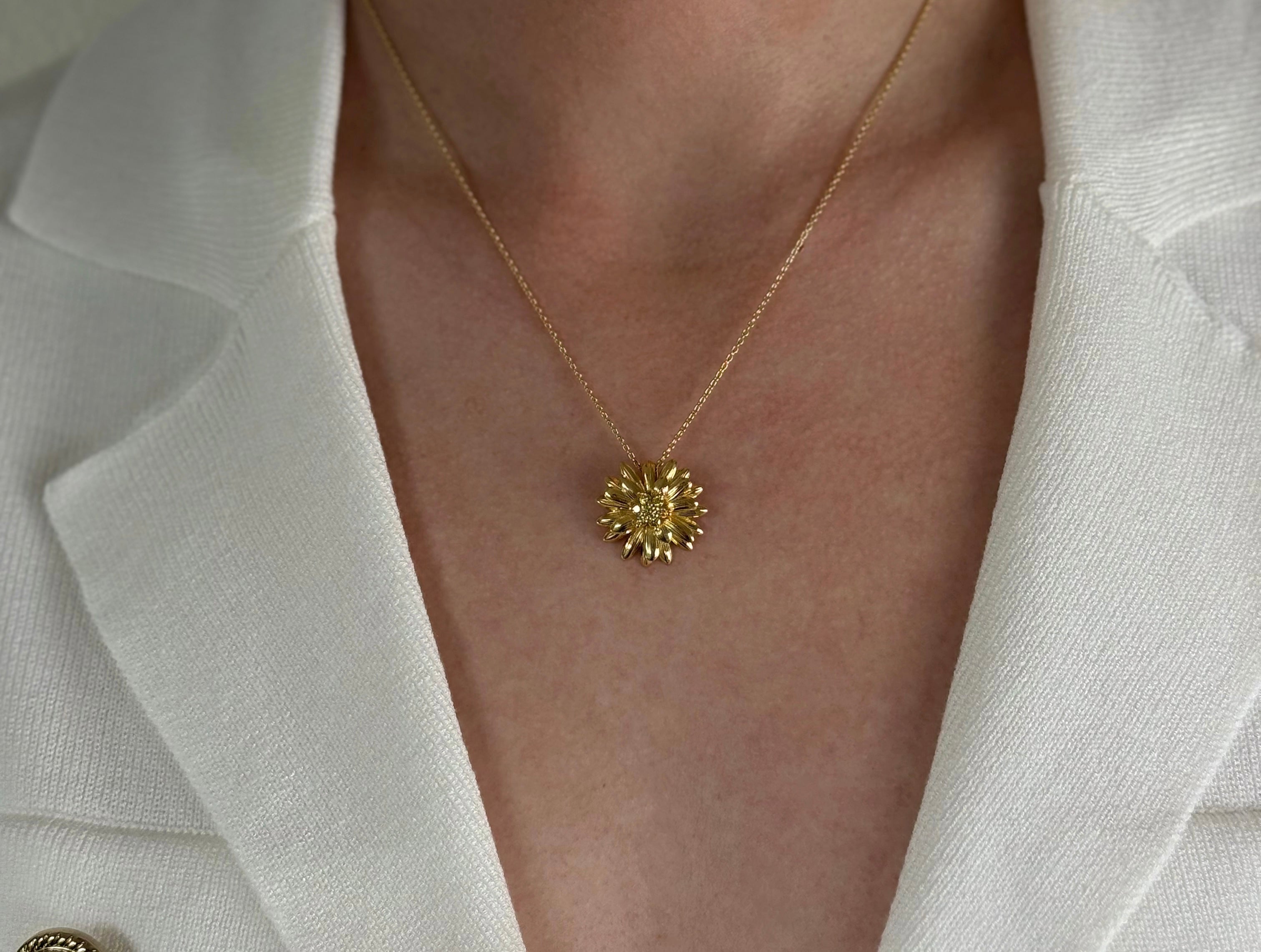 Daisy Pendant 